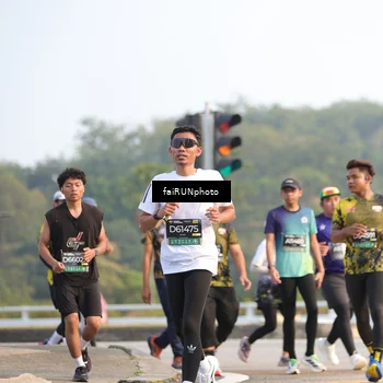 Runner Photo 6541691
