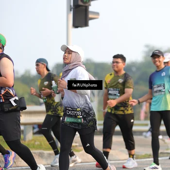 Runner Photo 6541800