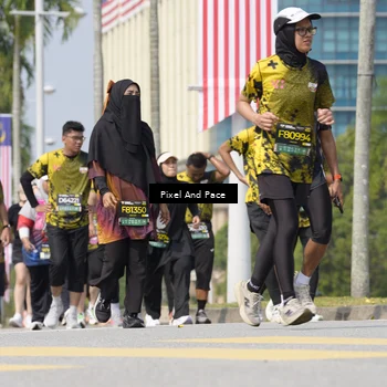 Runner Photo 6541844