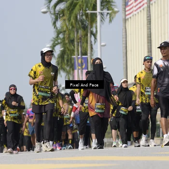 Runner Photo 6541877