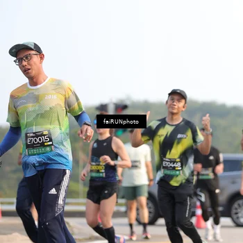 Runner Photo 6541879