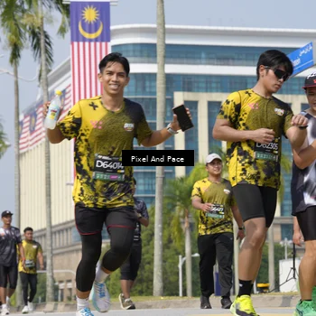 Runner Photo 6541895