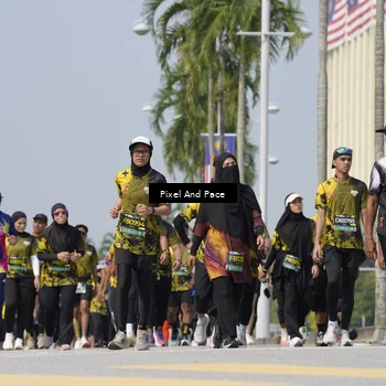 Runner Photo 6541899