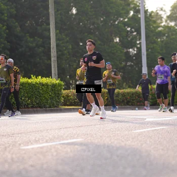 Runner Photo 6541905