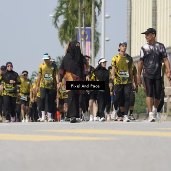 Runner Photo 6541910
