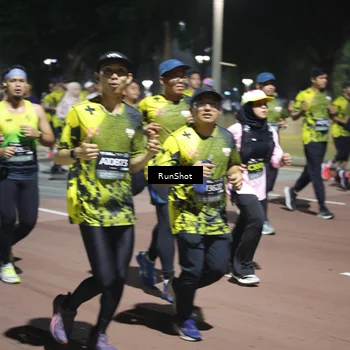 Runner Photo 6541944
