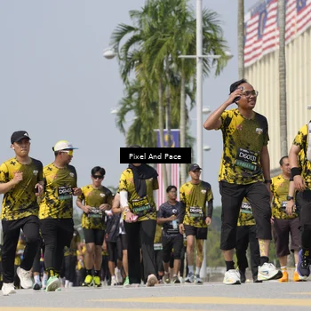Runner Photo 6542002
