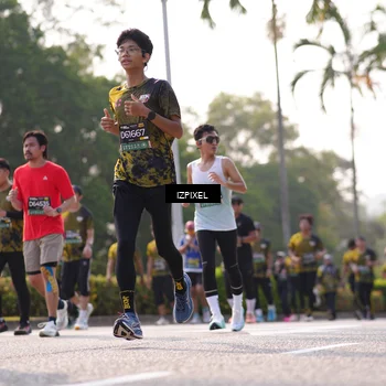 Runner Photo 6542026