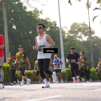 Runner Photo 6542030