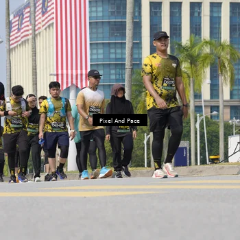 Runner Photo 6542031