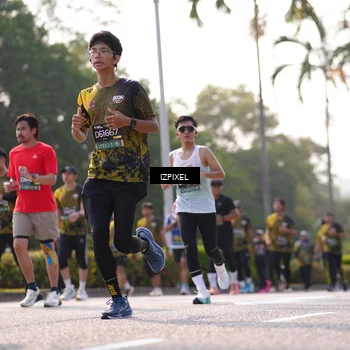 Runner Photo 6542032