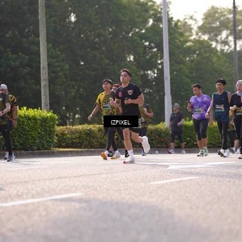 Runner Photo 6542042