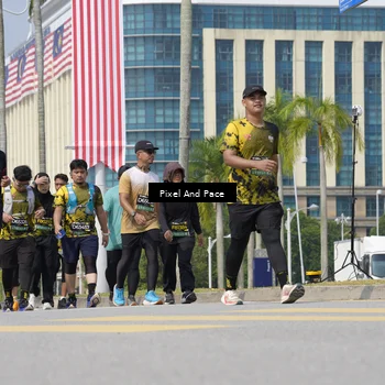 Runner Photo 6542043