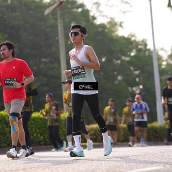Runner Photo 6542049