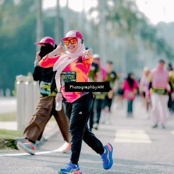 Runner Photo 6542066
