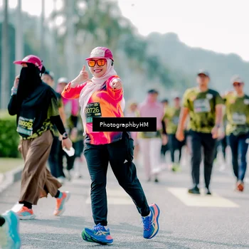 Runner Photo 6542071