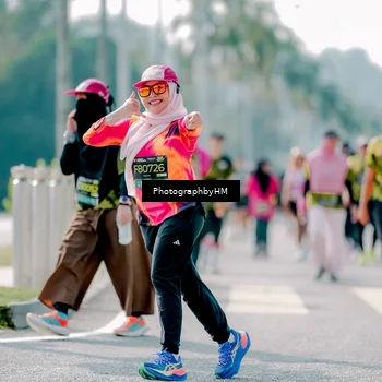 Runner Photo 6542075