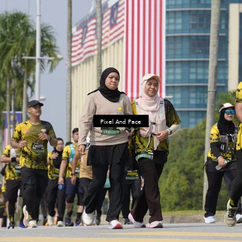 Runner Photo 6542091