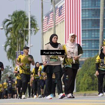 Runner Photo 6542095