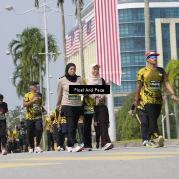 Runner Photo 6542104