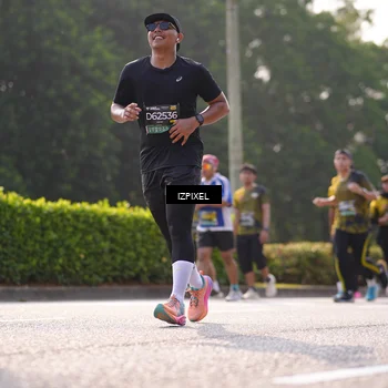 Runner Photo 6542105