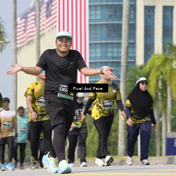 Runner Photo 6542130
