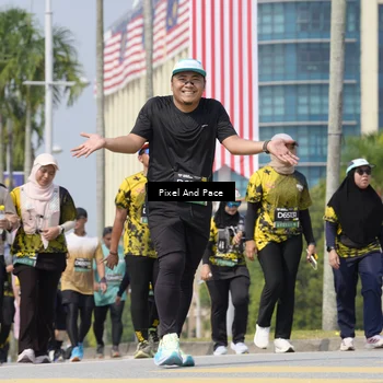 Runner Photo 6542134