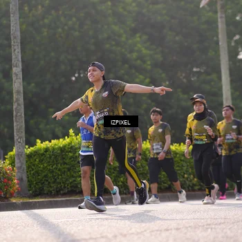 Runner Photo 6542135