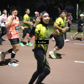 Runner Photo 6542145