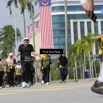 Runner Photo 6542151