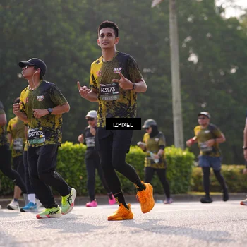 Runner Photo 6542154