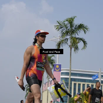 Runner Photo 6542164
