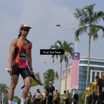 Runner Photo 6542170