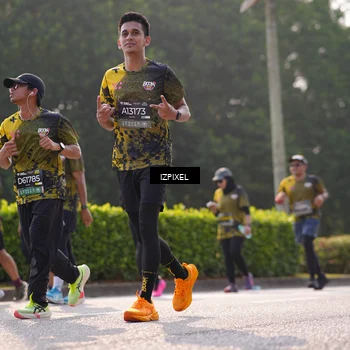 Runner Photo 6542181