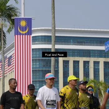 Runner Photo 6542184