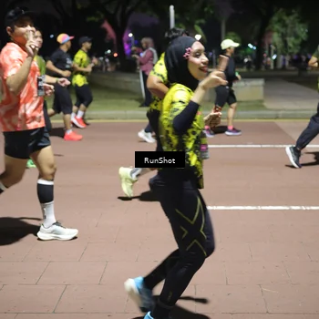 Runner Photo 6542188