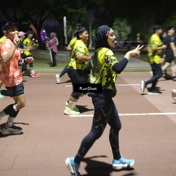 Runner Photo 6542191