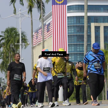 Runner Photo 6542210