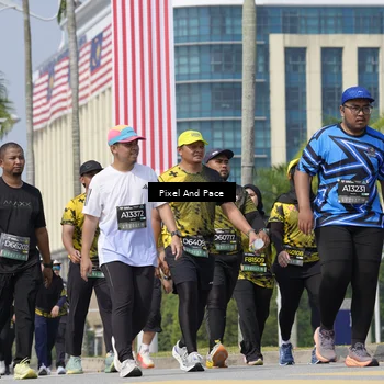 Runner Photo 6542213