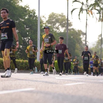 Runner Photo 6542214