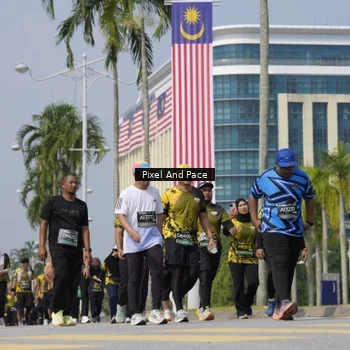 Runner Photo 6542219