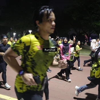 Runner Photo 6542223