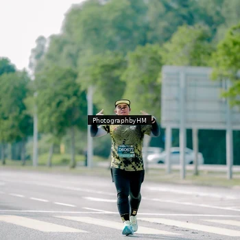 Runner Photo 6542231