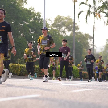 Runner Photo 6542234