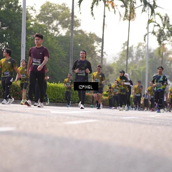 Runner Photo 6542243