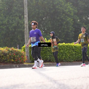 Runner Photo 6542315