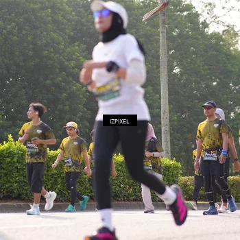 Runner Photo 6542346