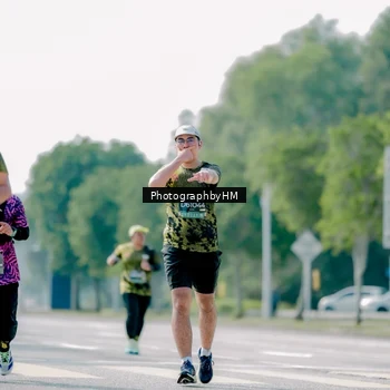 Runner Photo 6542352