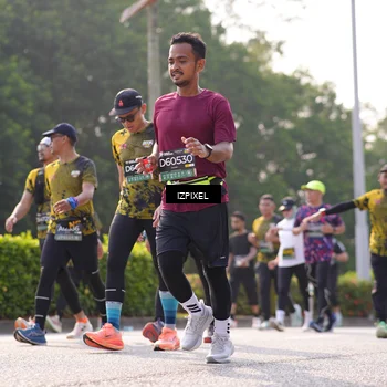 Runner Photo 6542356