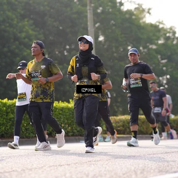 Runner Photo 6542401